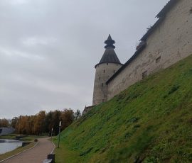 Средняя башня Псков