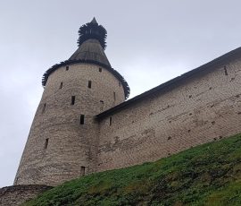 Средняя башня Псков