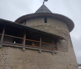 Плоская башня Псков