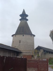 Средняя башня Псков