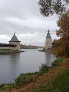 Высокая и Плоская башни