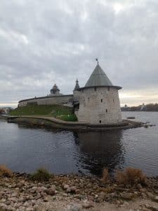 Плоская башня Псков