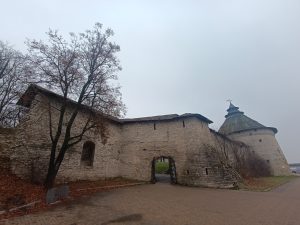 Покровская Башня вид с набережной