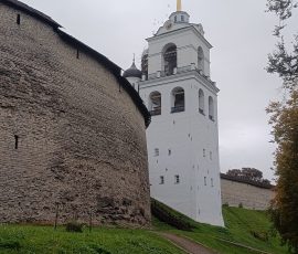 Колокольня Псковского Троицкого собора