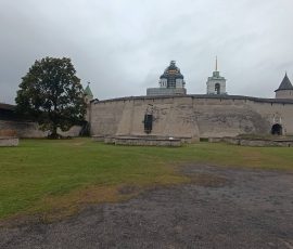 Довмонтова стена (гребля)