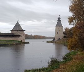 Высокая и Плоская башни